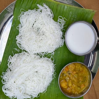Idiyappam - Goat Paya